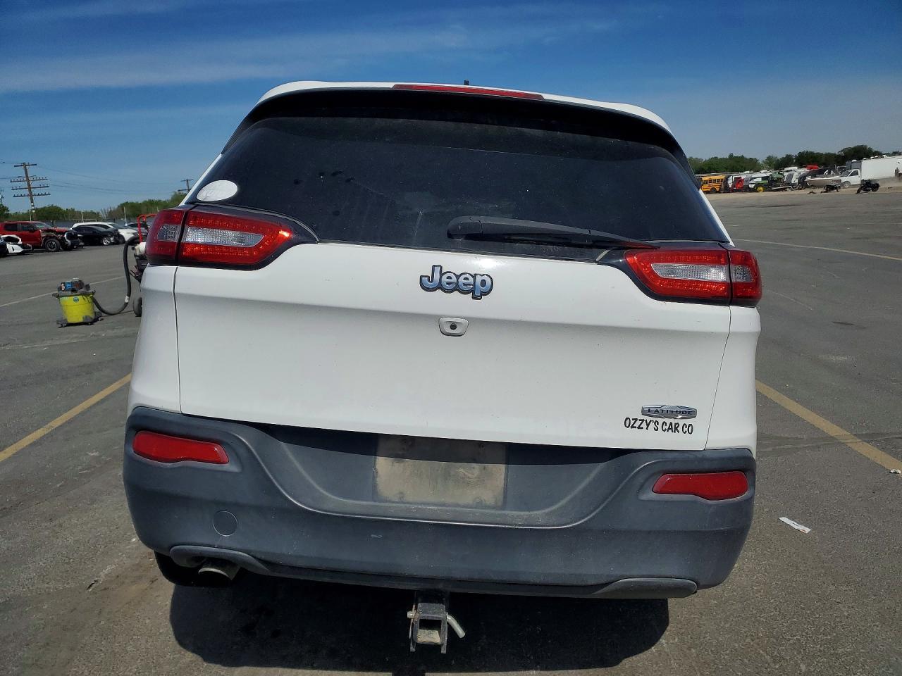 2015 Jeep Cherokee - Фото 6
