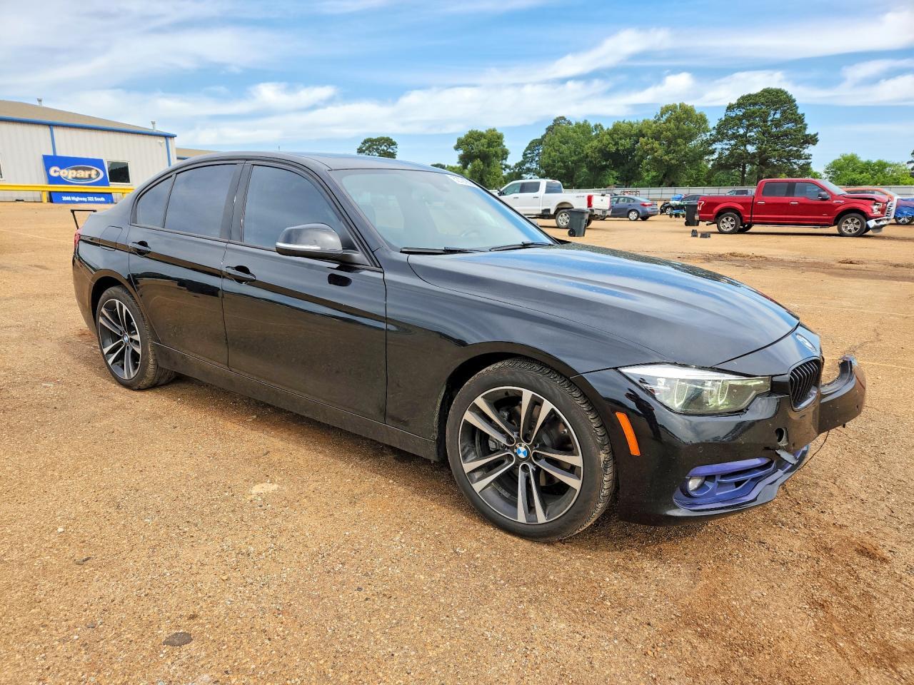 2018 BMW 330 Xi - Фото 4