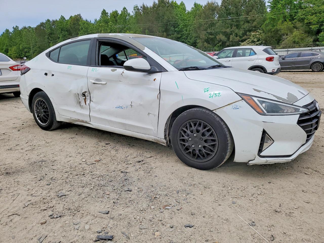 2020 Hyundai Elantra Se - Фото 4