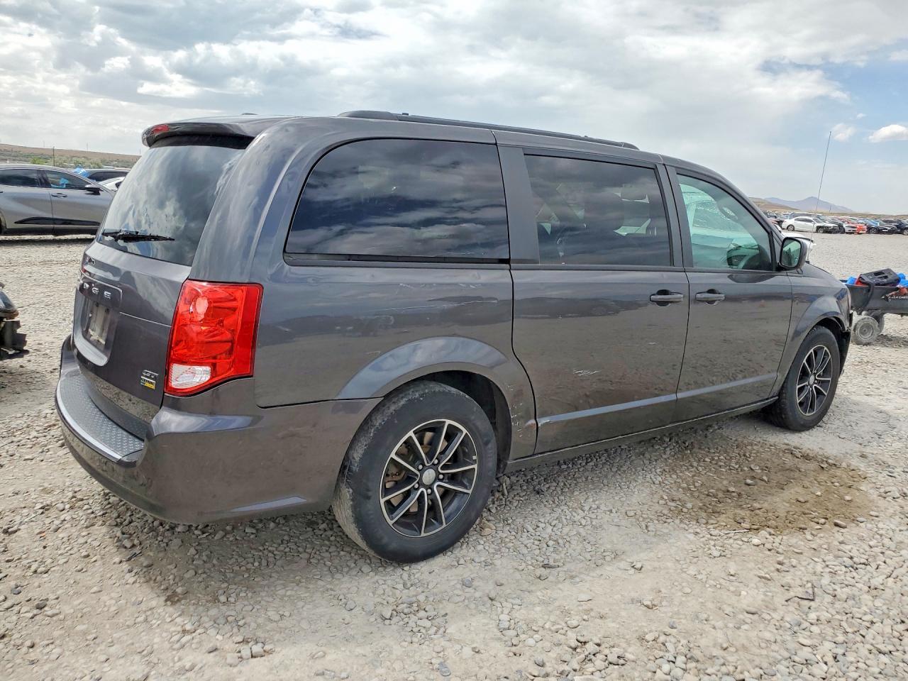 2018 Dodge Grand Caravan Gt - Фото 3