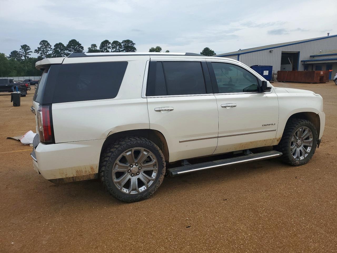 2015 GMC Yukon Denali - Фото 3