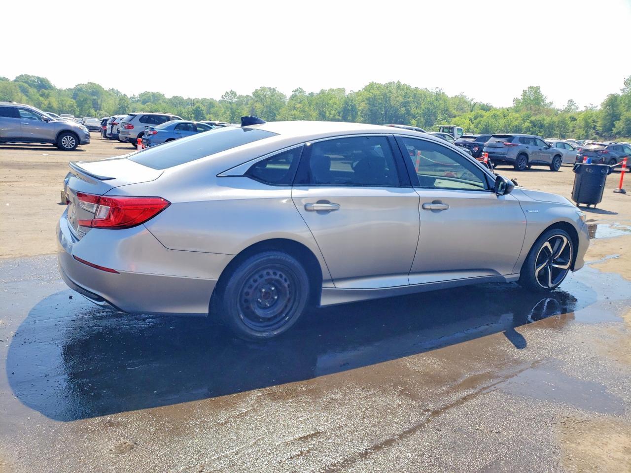 2022 Honda Accord Hybrid Sport - Фото 3