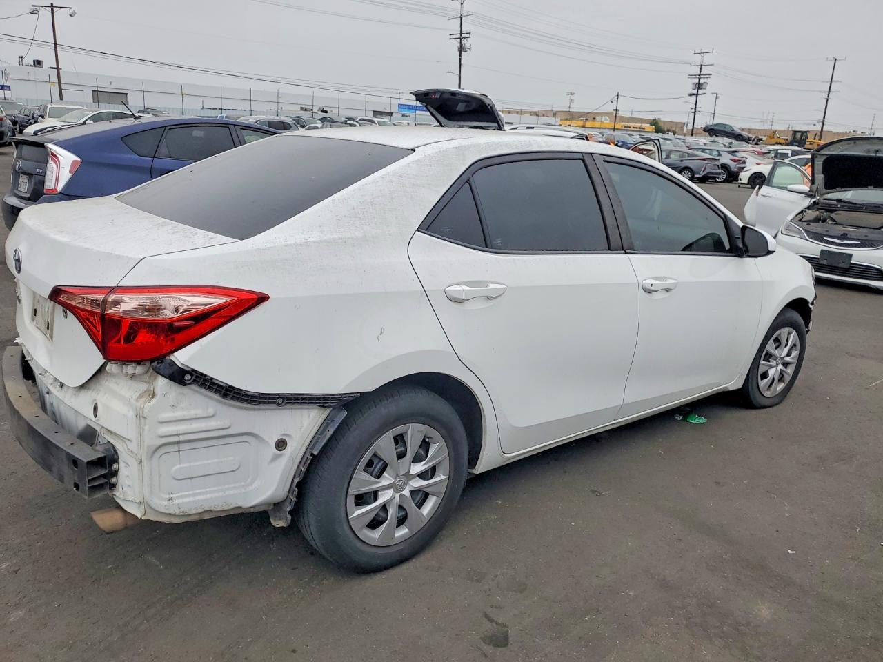 2019 Toyota Corolla L - Фото 3