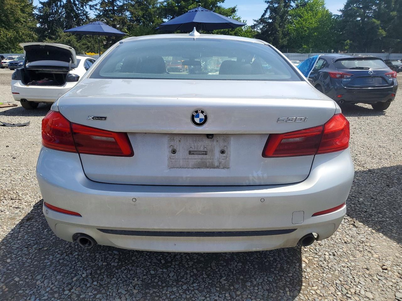 2018 BMW 530 Xi - Фото 6