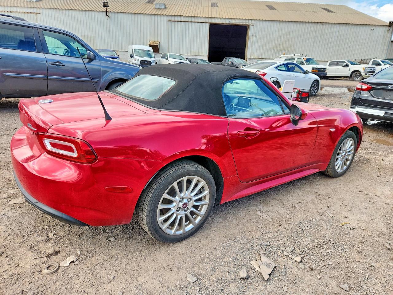 2017 Fiat 124 Spider Classica - Image 3
