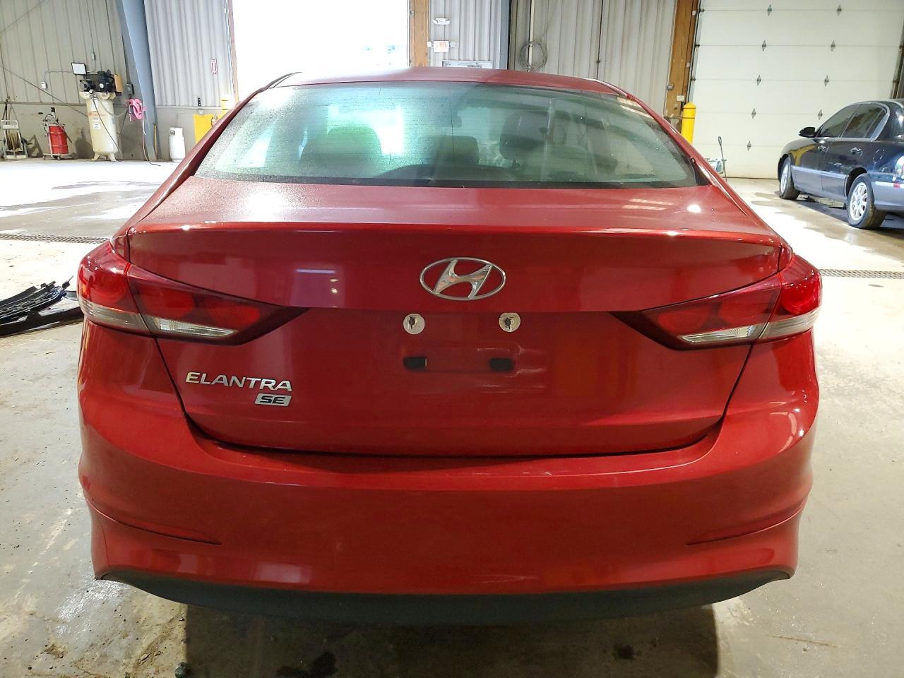 2018 Hyundai Elantra Se - Image 6