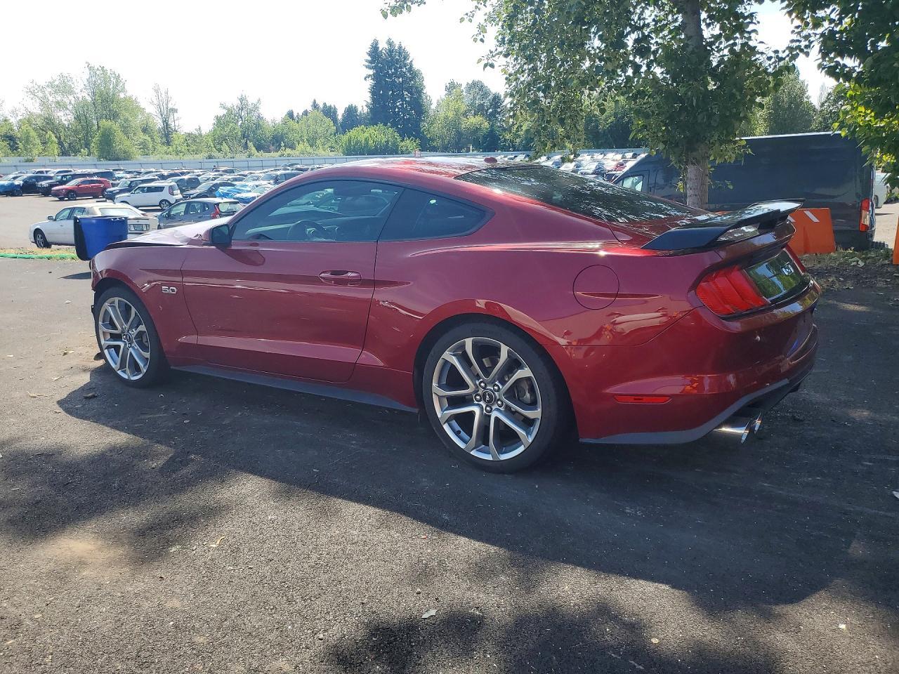 2019 Ford Mustang Gt - Фото 2