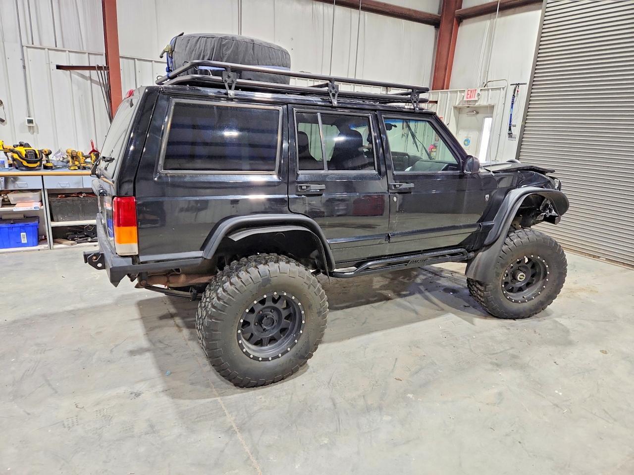2001 Jeep Cherokee Sport - Image 3
