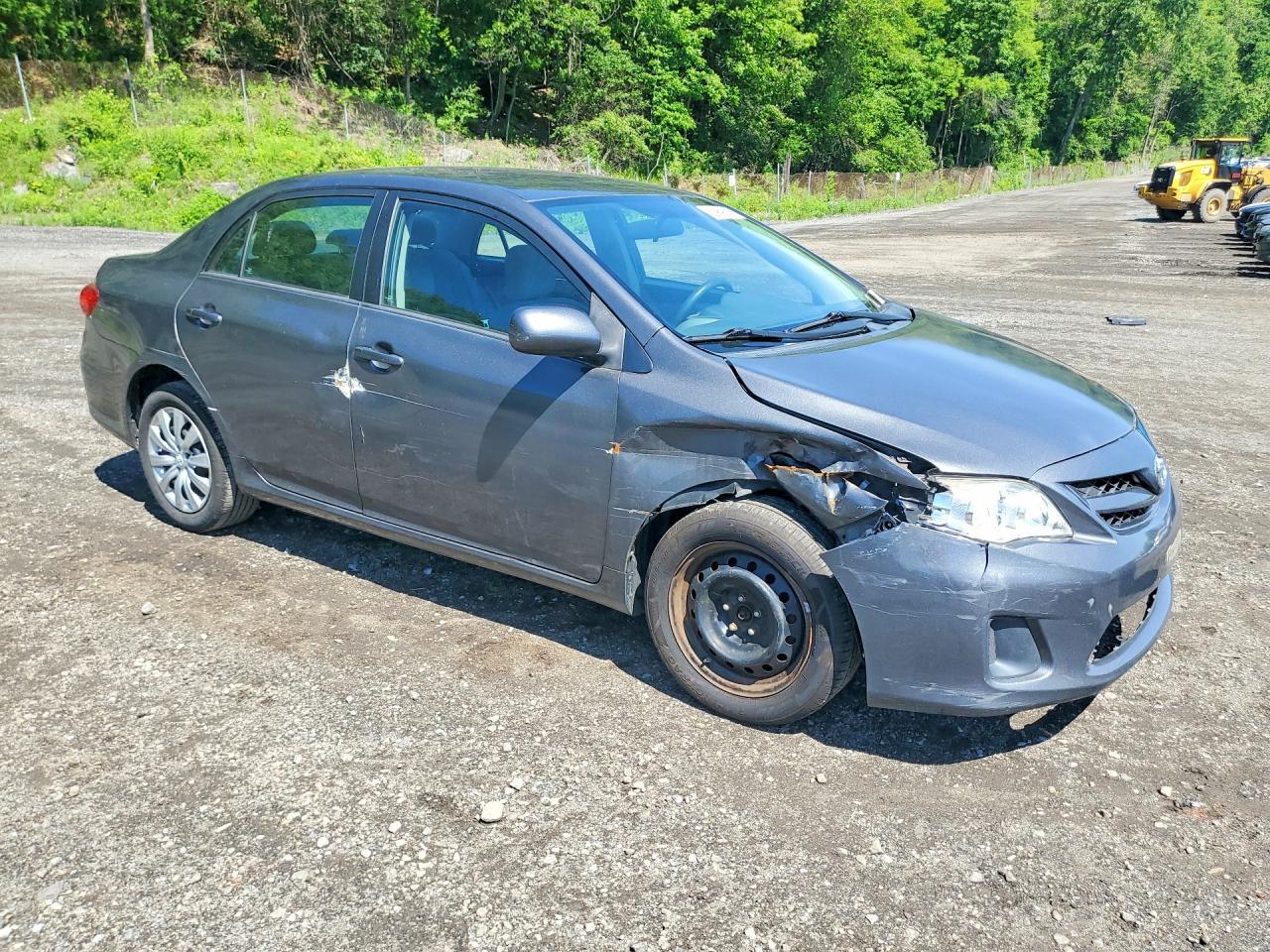 2012 Toyota Corolla Le - Image 4