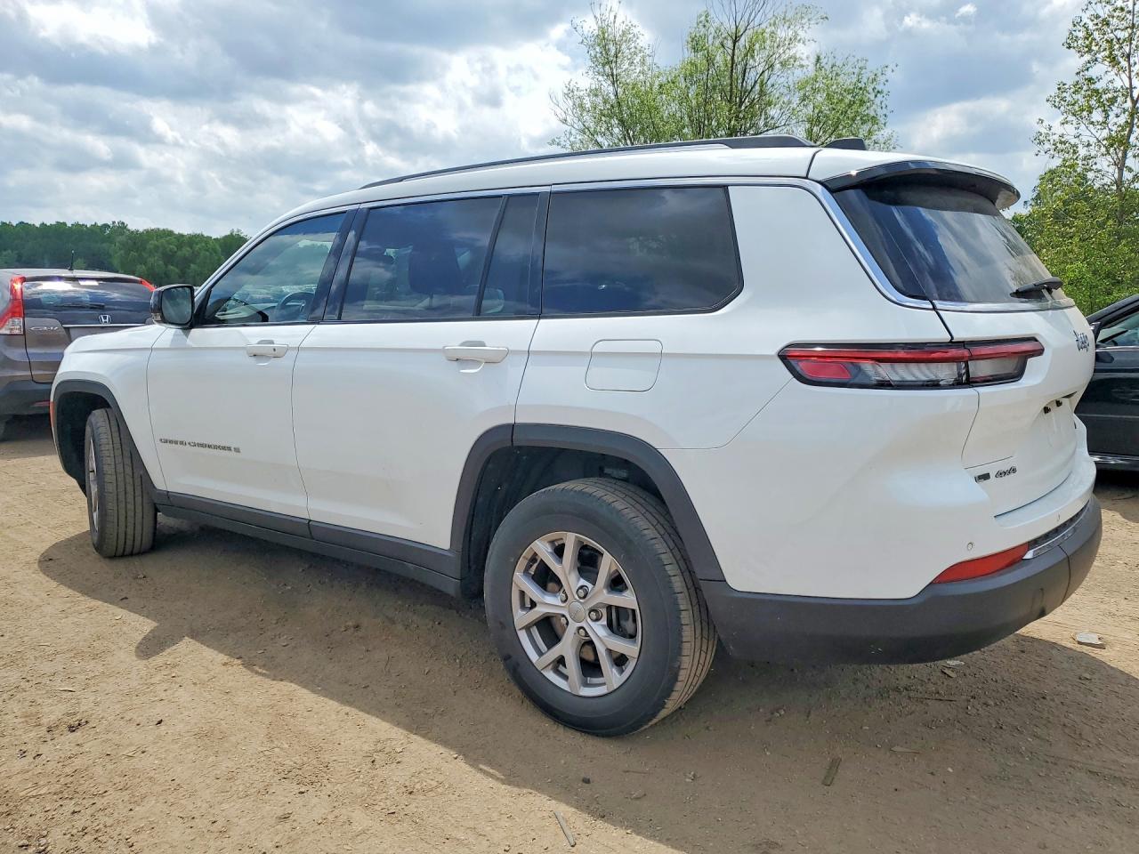 2021 Jeep Grand Cherokee L Limited - Фото 2