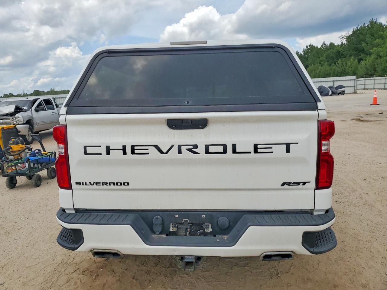 2020 Chevy Silverado 1500 - Фото 6