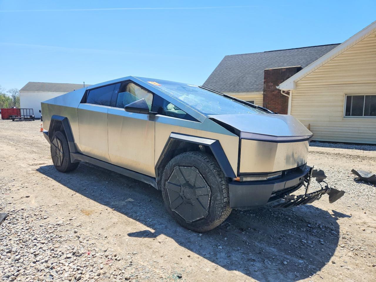 2025 Tesla Cybertruck - Image 4