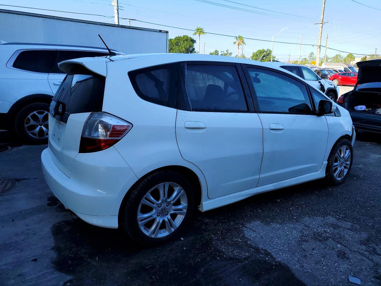2010 Honda Fit Sport - Image 3