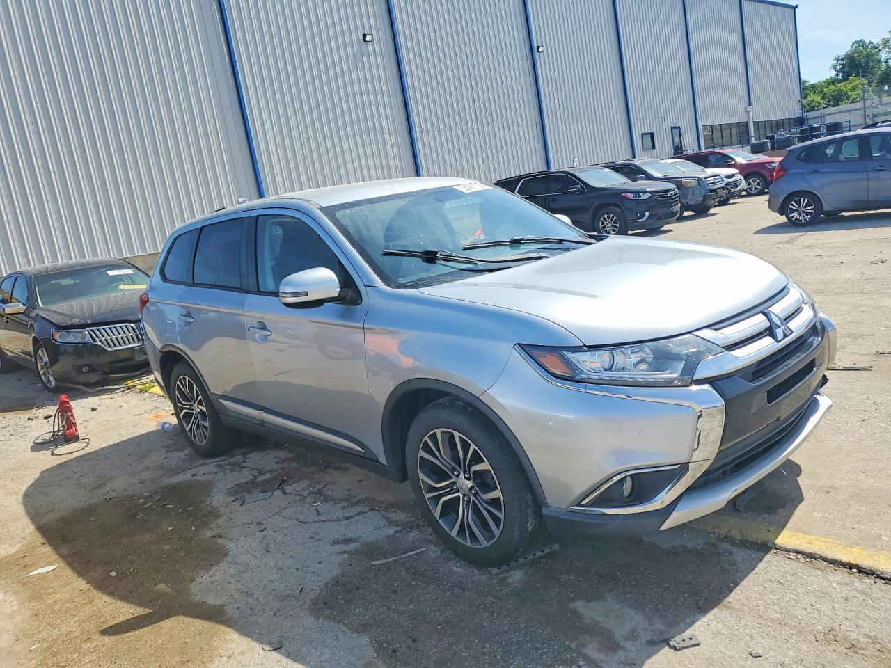 2017 Mitsubishi Outlander Se - Фото 4