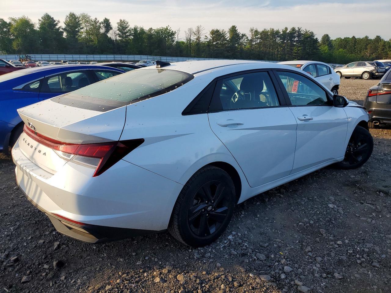 2022 Hyundai Elantra Sel - Image 3