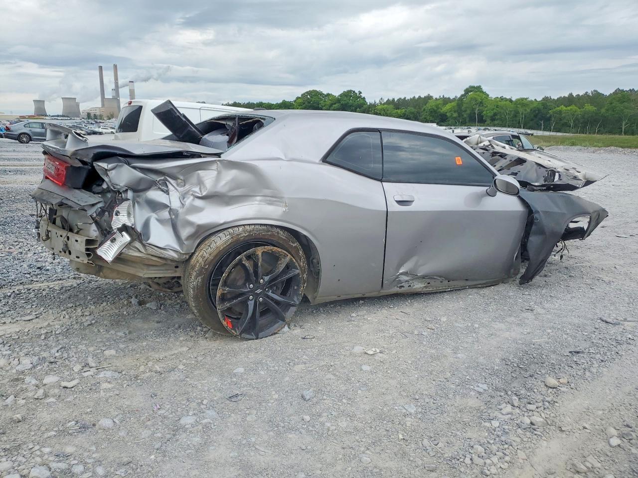 2013 Dodge Challenger R - Image 3
