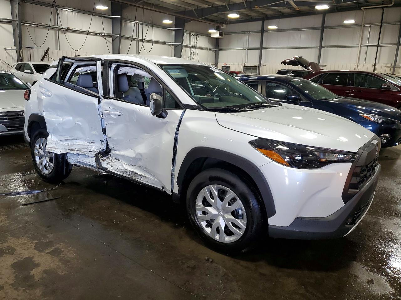 2026 Toyota Corolla Cross L - Фото 4