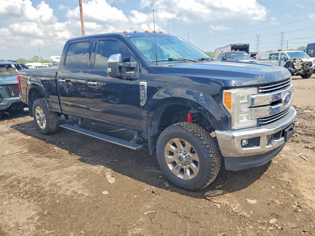 2017 Ford F250 Super Duty - Фото 4