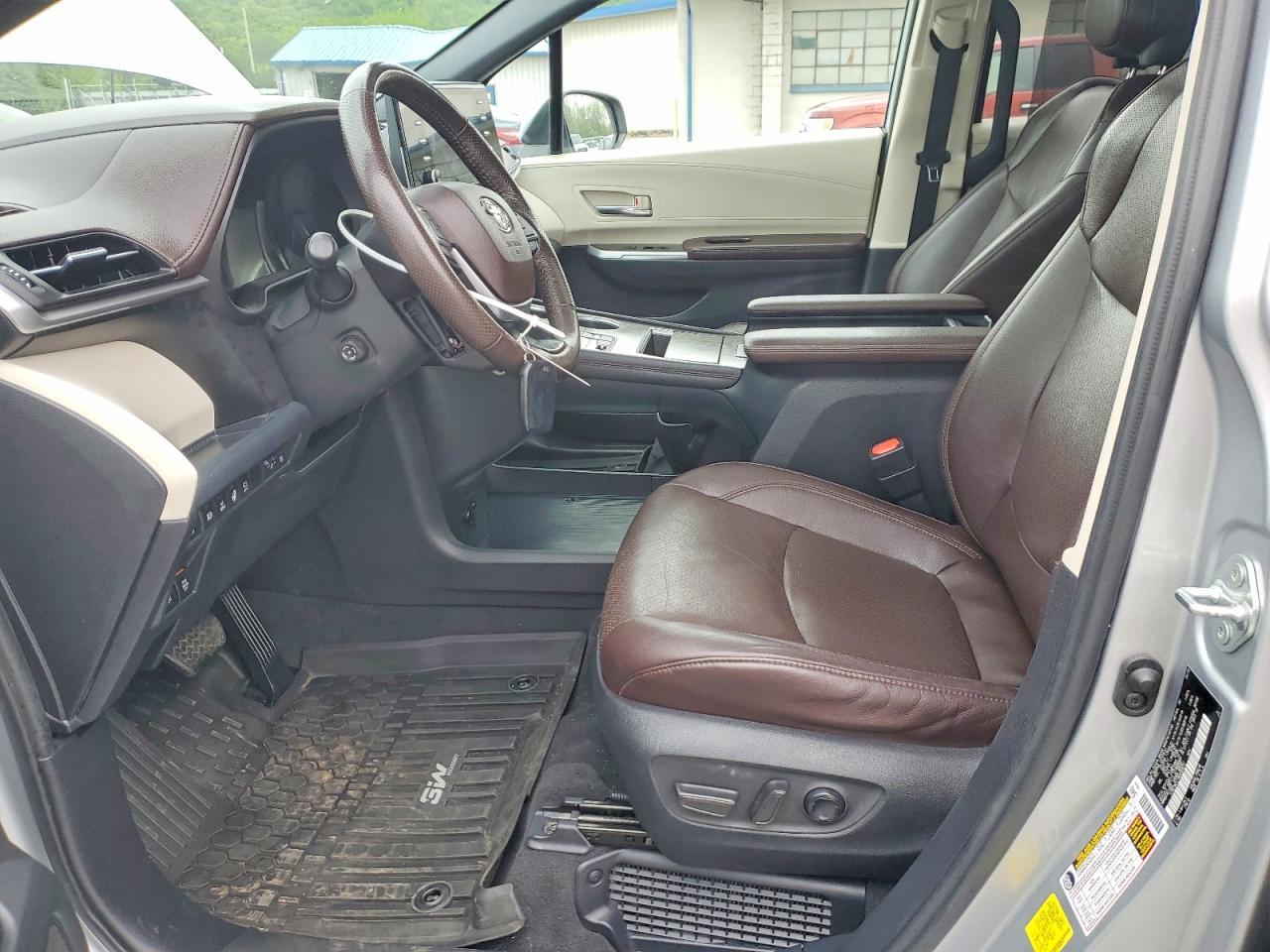 2022 Toyota Sienna - Фото 7