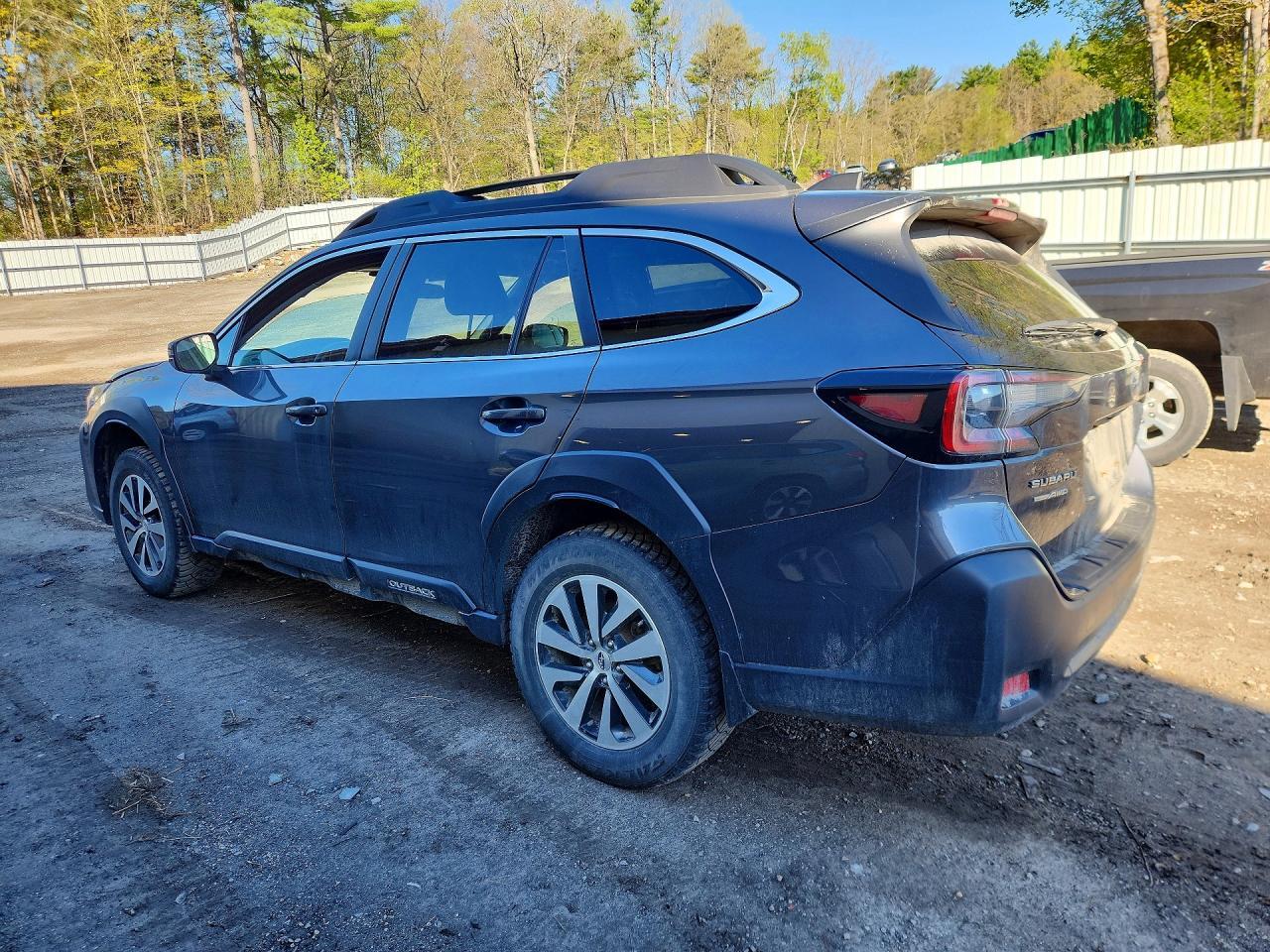 2023 Subaru Outback Premium - Фото 2
