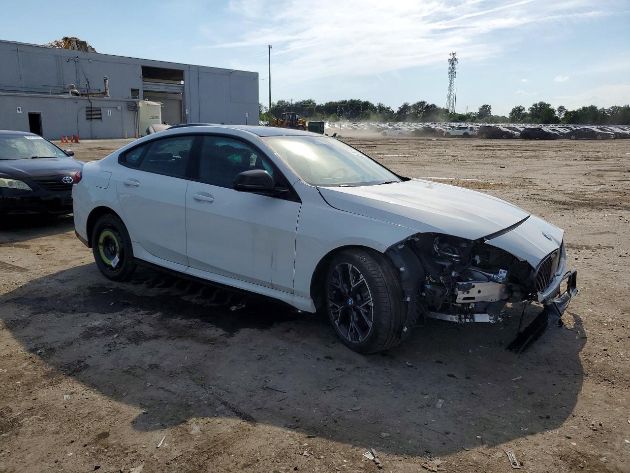 2026 BMW 228Xi - Фото 4