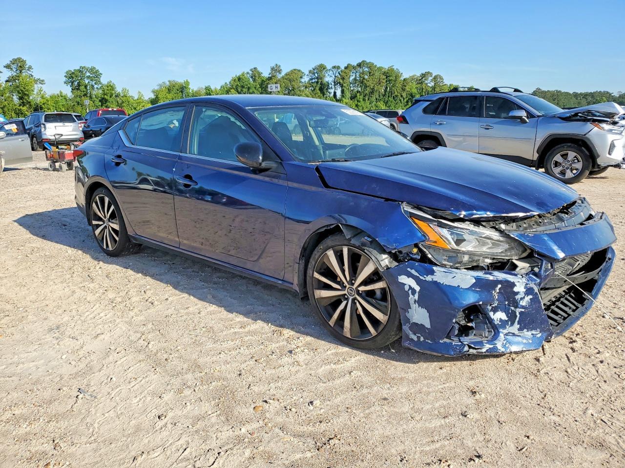 2022 Nissan Altima Sr - Фото 4