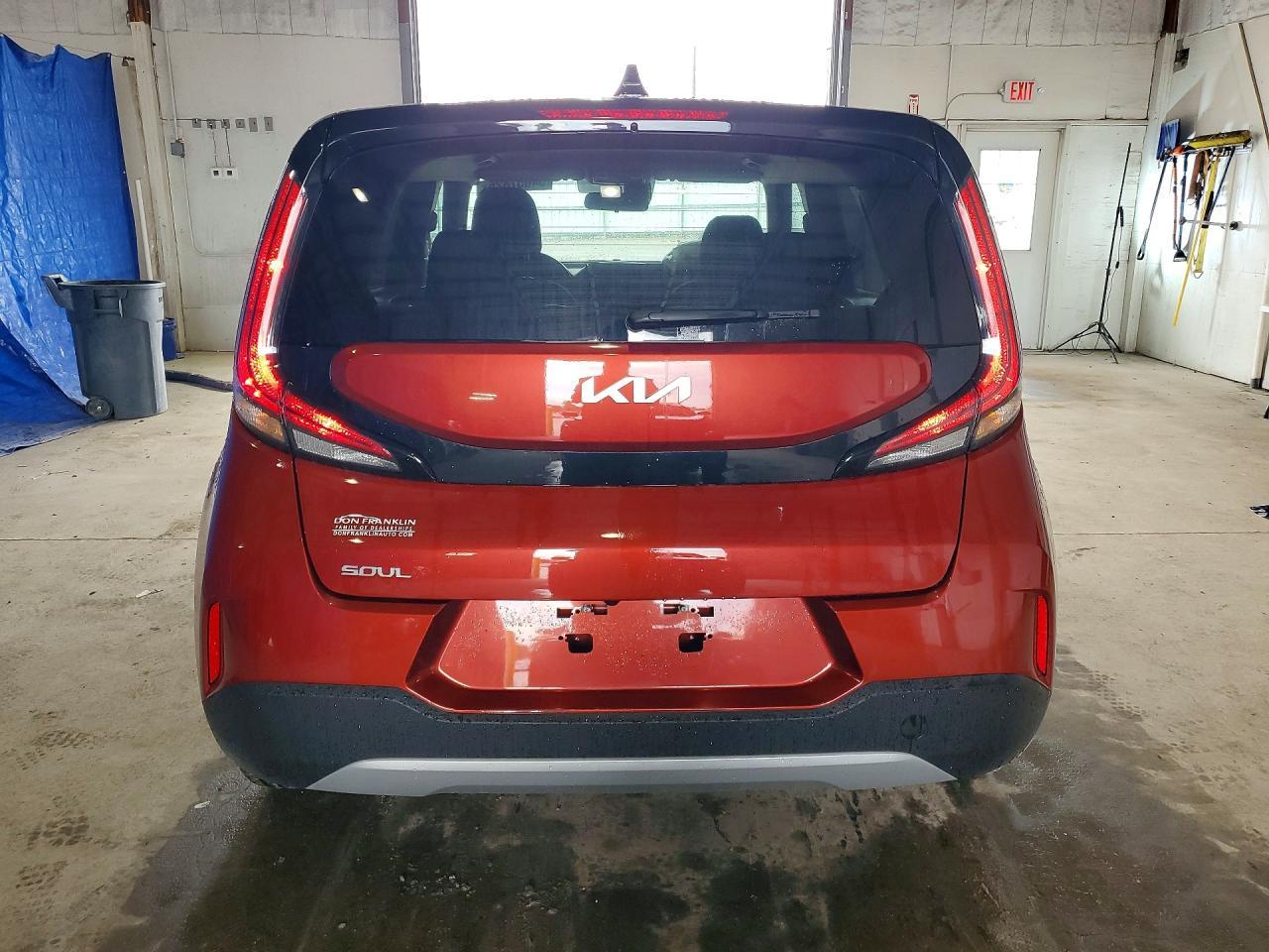 2025 Kia Soul Lx - Image 6