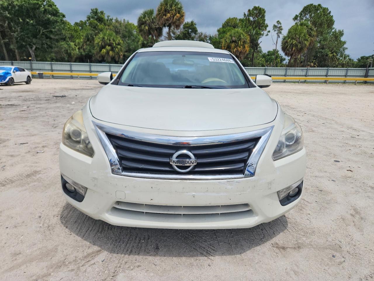 2014 Nissan Altima - Image 5