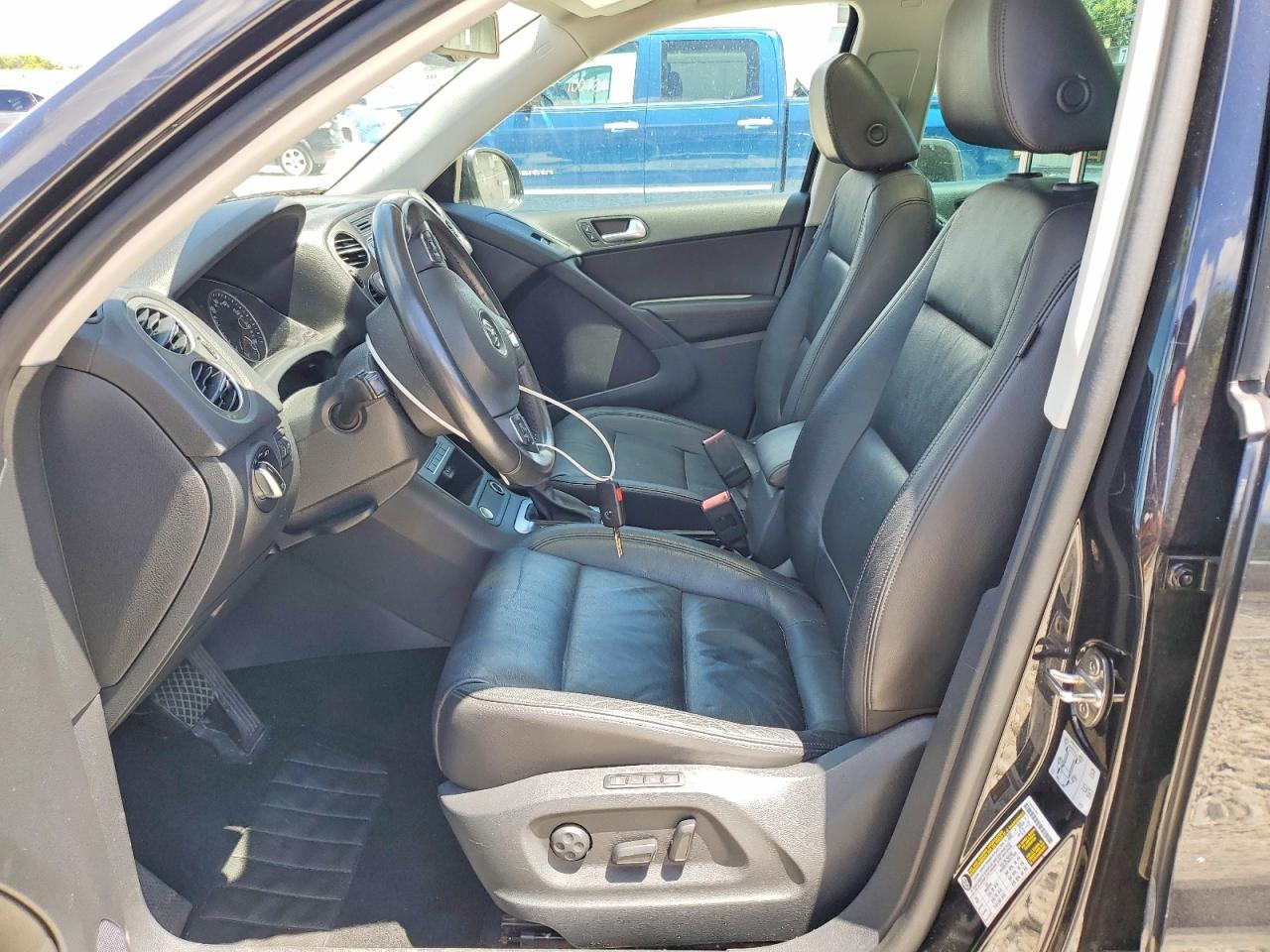 2017 Volkswagen Tiguan Sport - Image 7