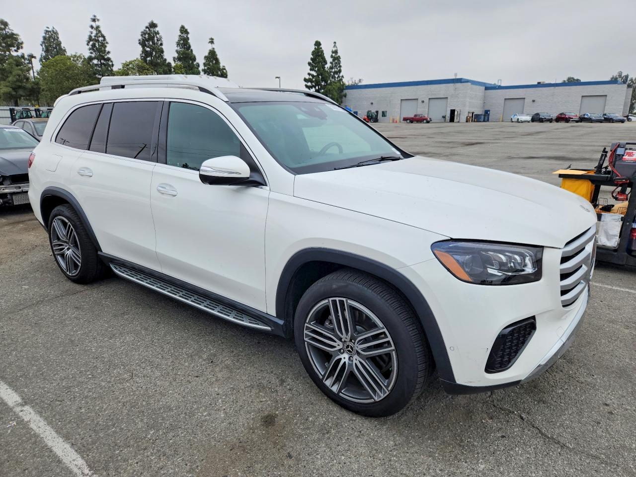 2024 Mercedes-Benz Gls 450 4Matic - Image 4