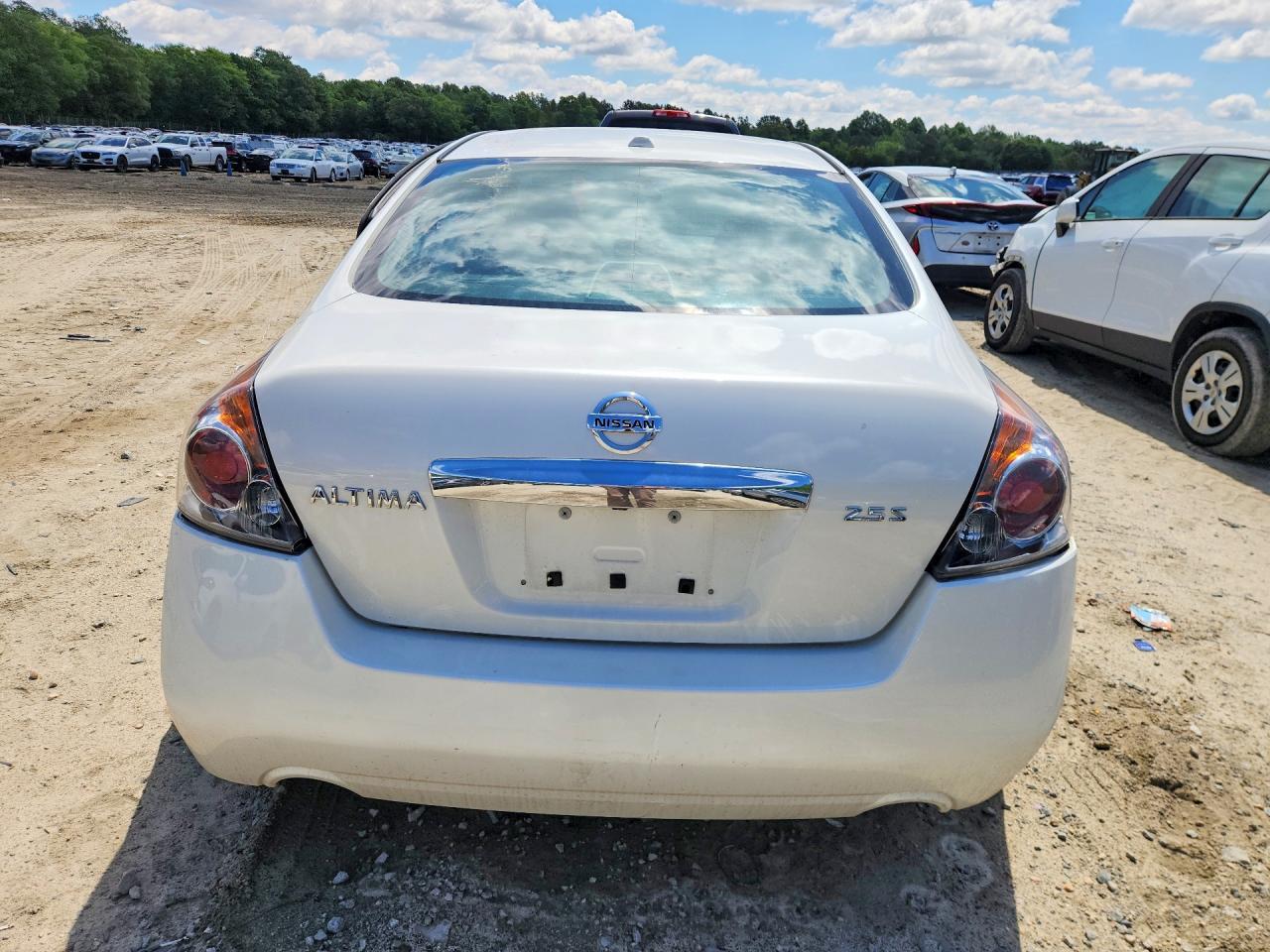 2010 Nissan Altima - Фото 6