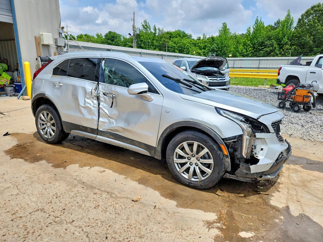 2020 Cadillac Xt4 Premium Luxury - Image 4