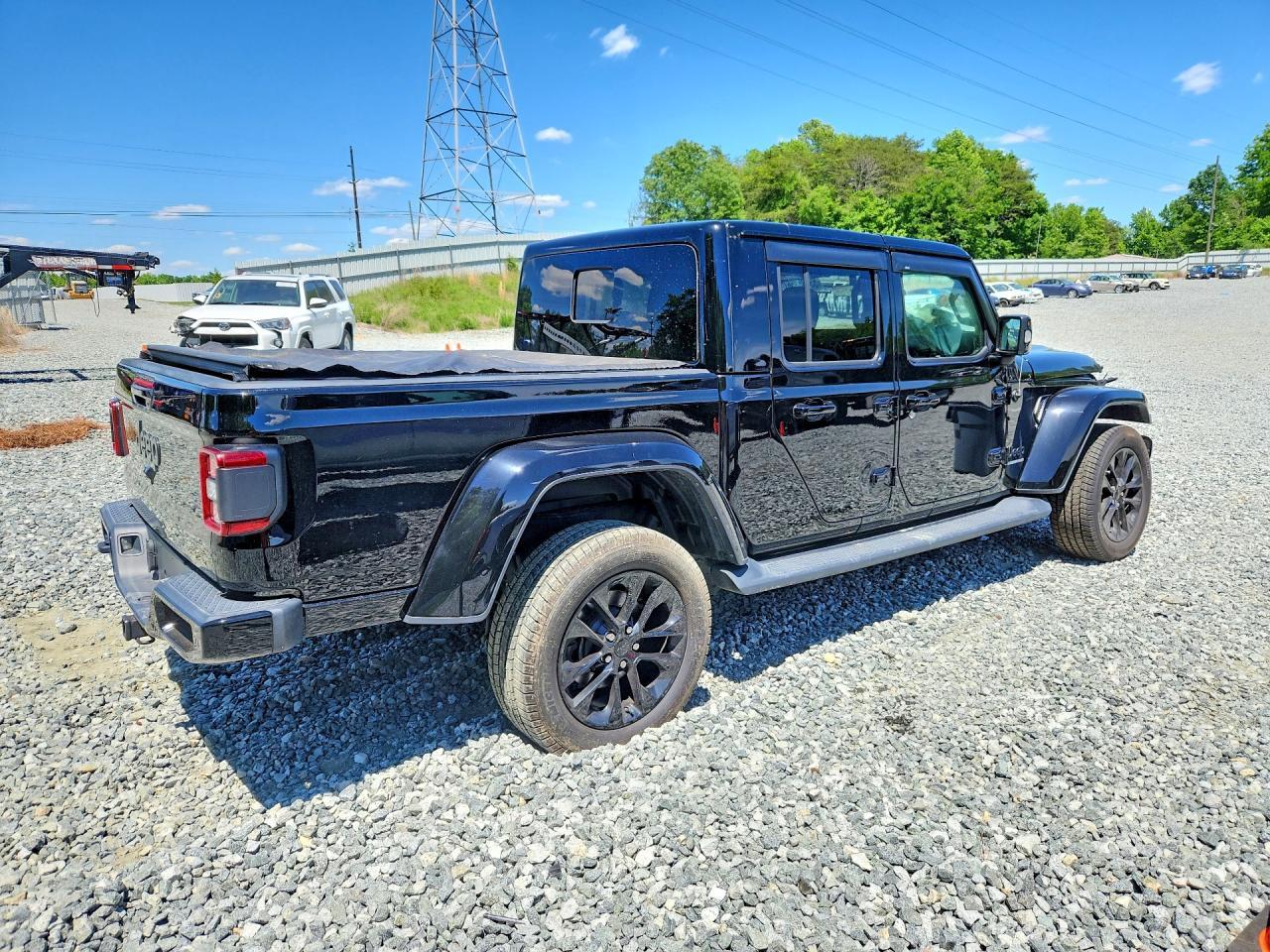 2022 Jeep Gladiator Overland - Фото 3