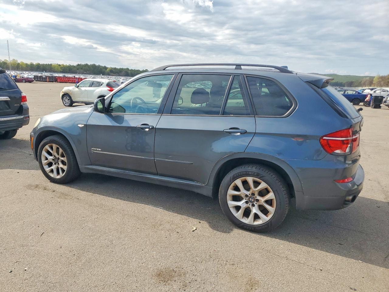2011 BMW X5 - Фото 2