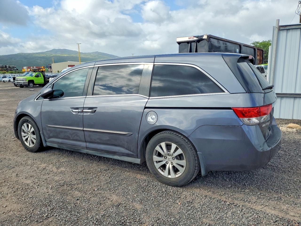 2016 Honda Odyssey Exl - Image 2
