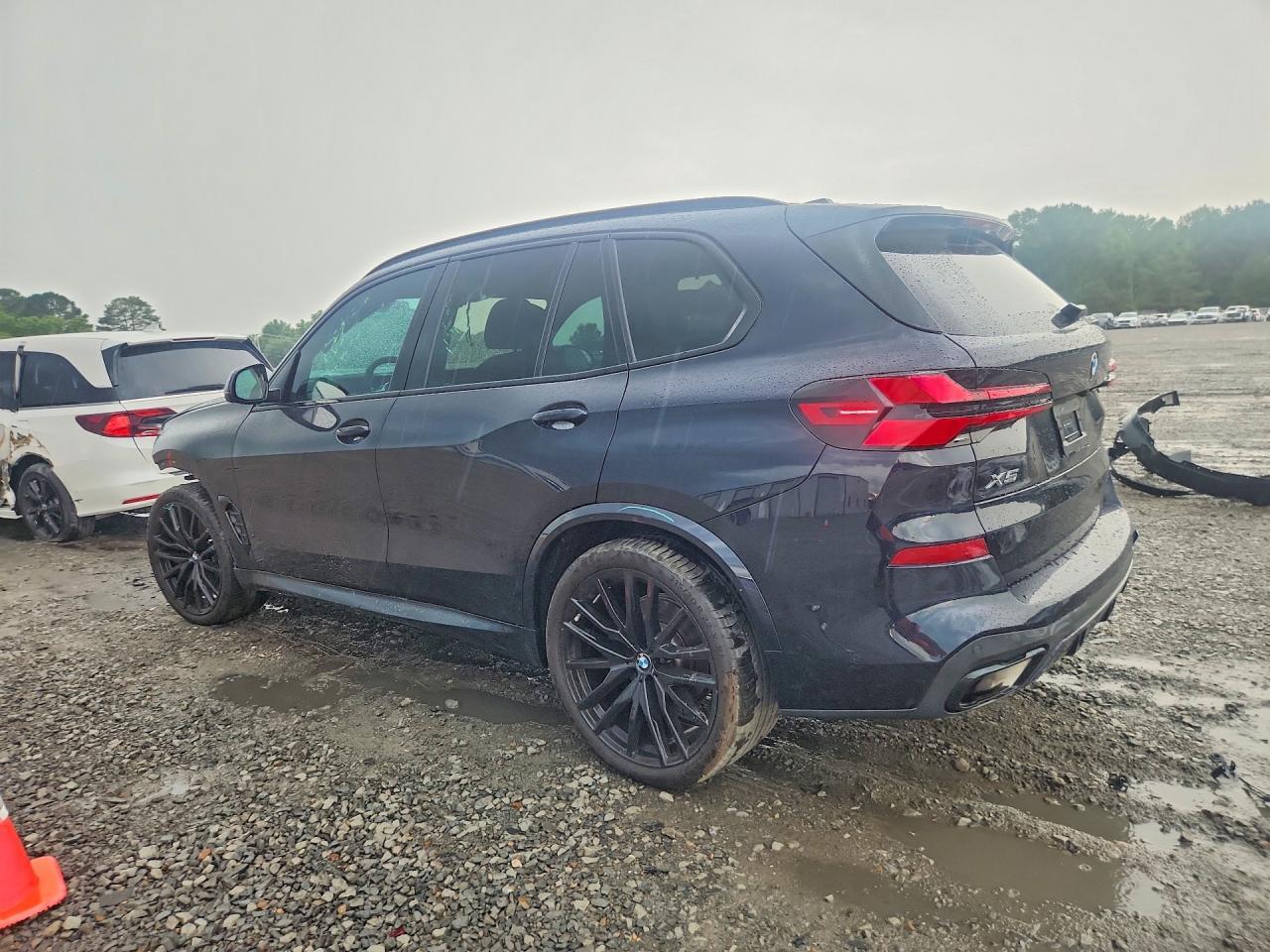 2025 BMW X5 xDrive40I - Фото 2