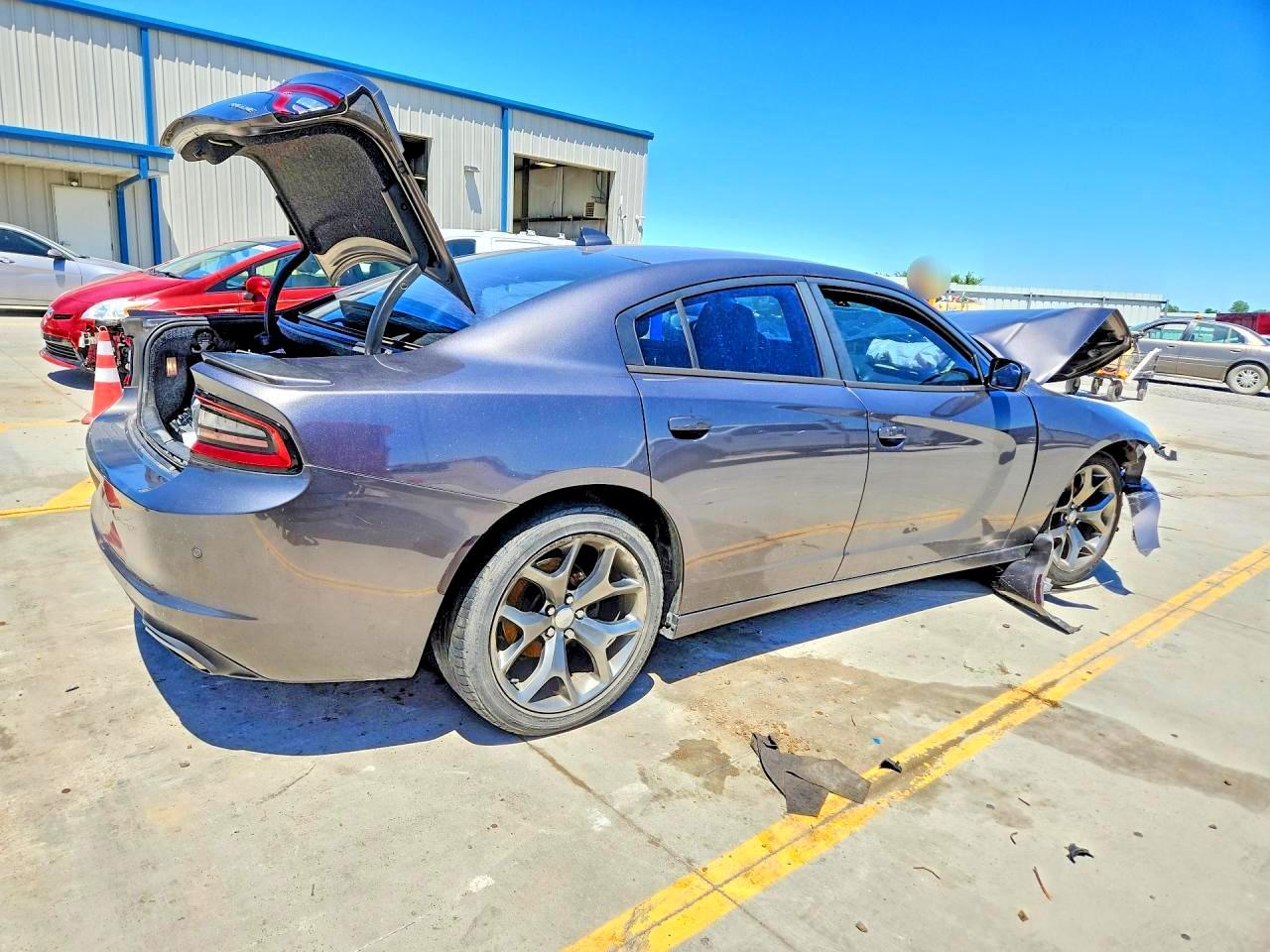 2015 Dodge Charger - Фото 3