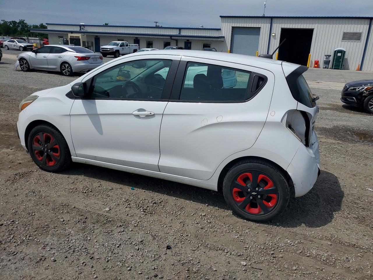 2017 Chevrolet Spark Ls - Фото 2