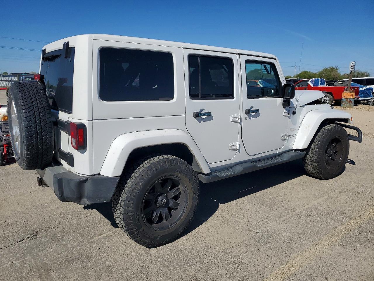 2013 Jeep Wrangler Unlimited Sahara - Фото 3