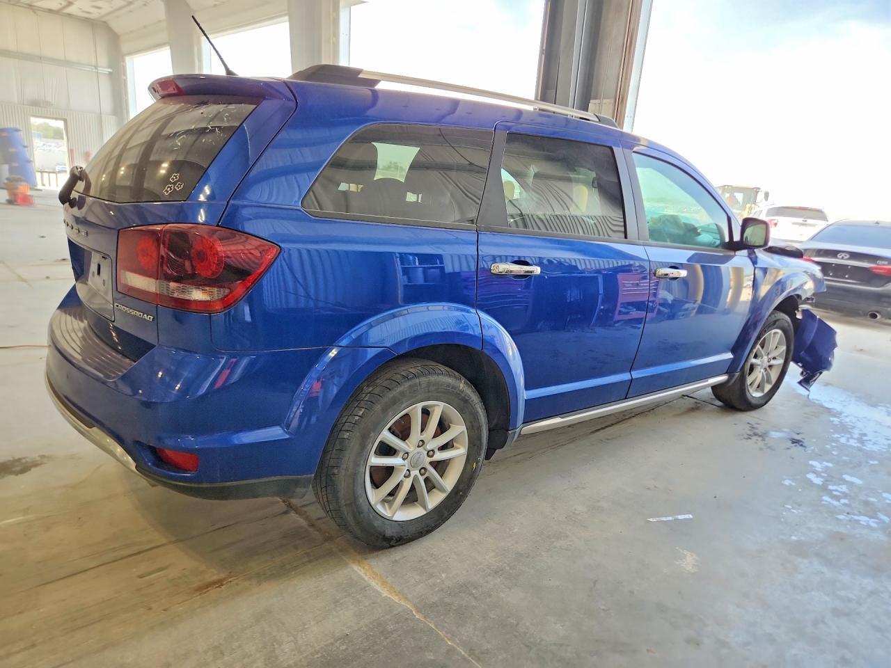 2015 Dodge Journey Crossroad - Image 3