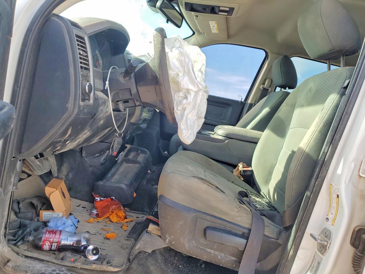 2016 Ram 2500 St - Image 7