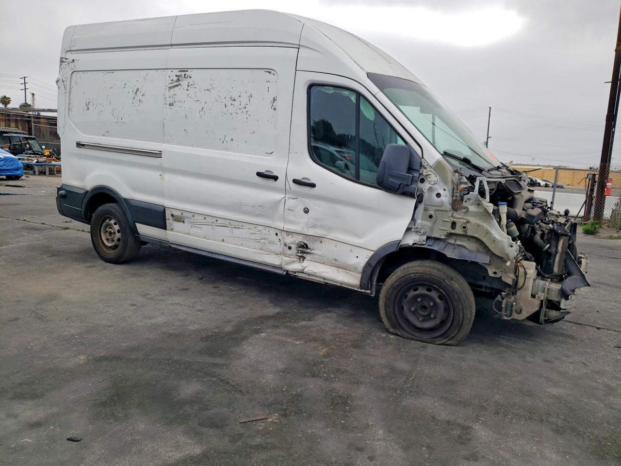 2015 Ford Transit T-250 - Фото 4