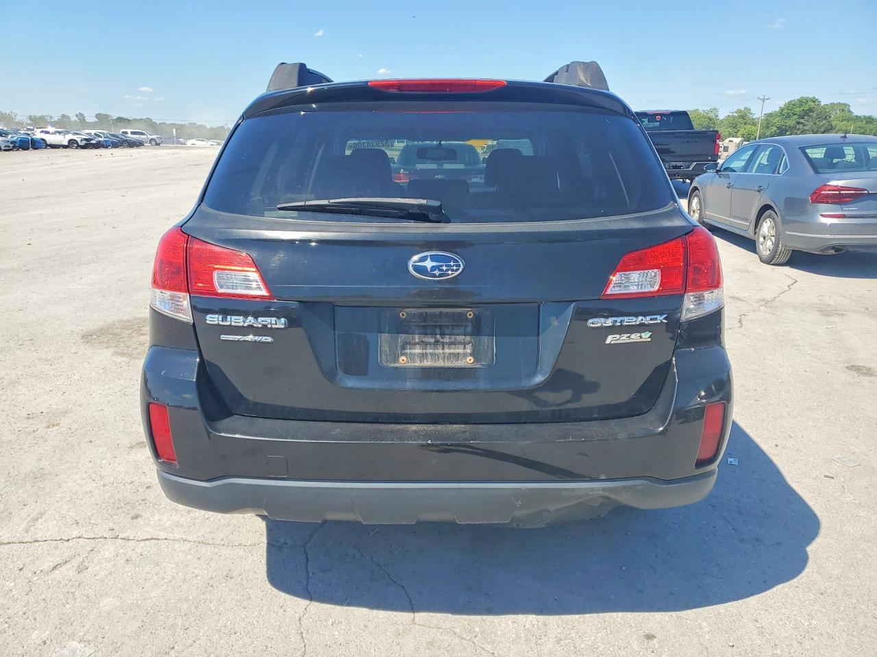 2013 Subaru Outback 2.5I Premium - Фото 6