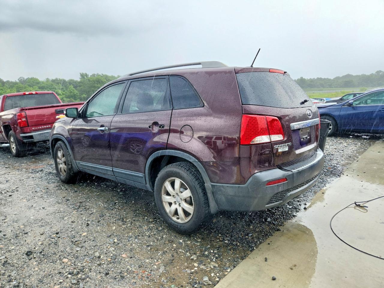 2013 Kia Sorento Lx - Image 2