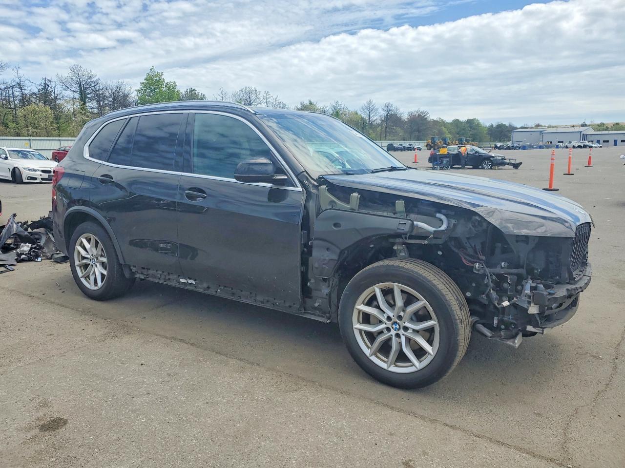 2019 BMW X5 xDrive40I - Image 4