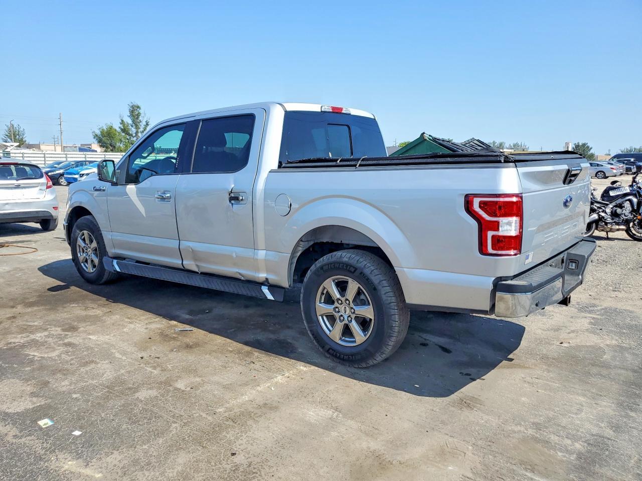 2018 Ford F150 Supercrew - Фото 2