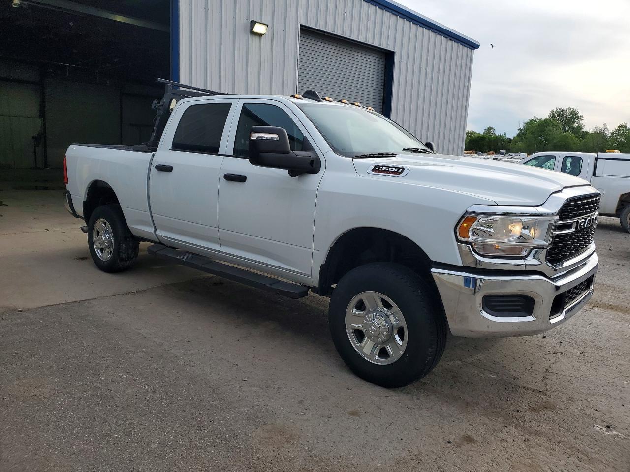2024 Ram 2500 Tradesman - Фото 4