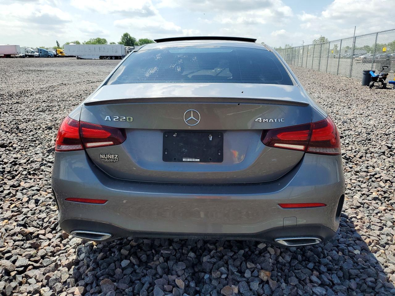 2019 Mercedes-Benz A 220 4Matic - Фото 6