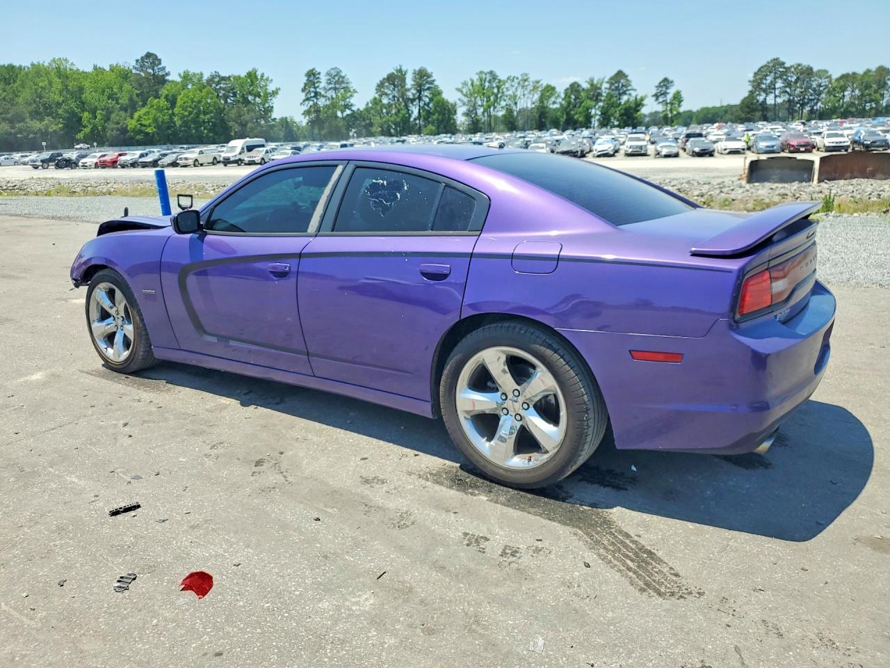 2014 Dodge Charger R - Image 2
