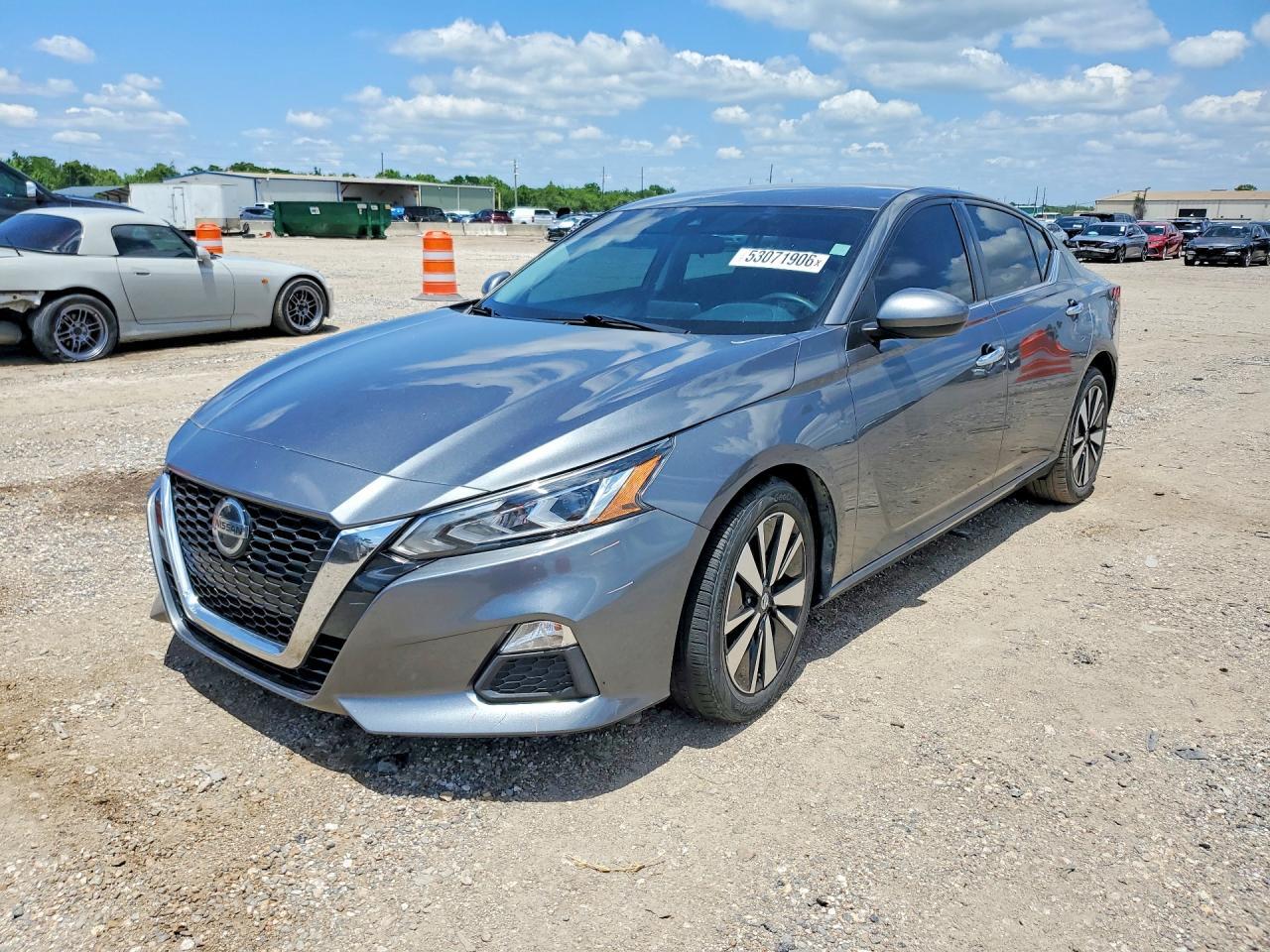 2021 Nissan Altima Sv